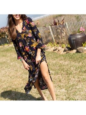 NATURAL LIFE - Rowan Women's Navy Floral V-Neck Maxi Dress
